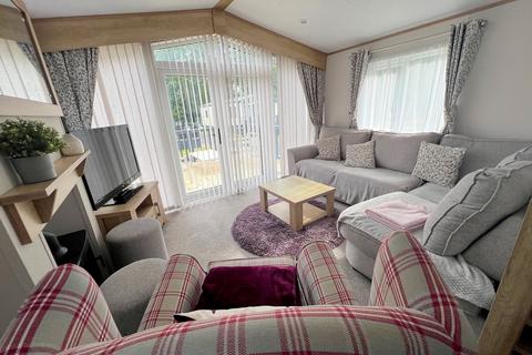 3 bedroom park home for sale, Bashley Caravan Park, Sway Road, New Milton, Hampshire. BH25 5QR
