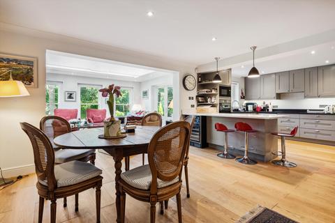 3 bedroom flat for sale - The Clockhouse, 4 Windmill Road, London, SW19