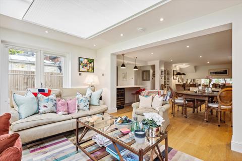 3 bedroom flat for sale, The Clockhouse, 4 Windmill Road, London, SW19