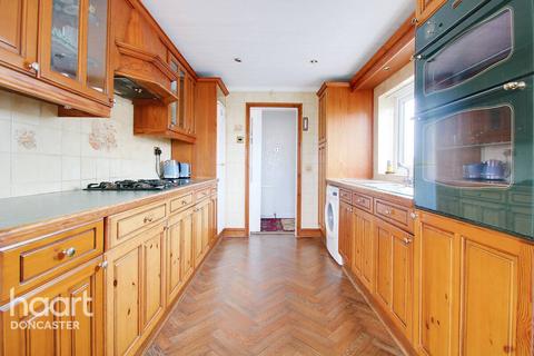 1 Blenheim Close, Hatfield, Doncaster, DN7 6AR