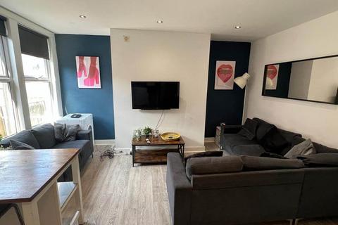 8 bedroom house to rent - Headingley Mount, Leeds LS6