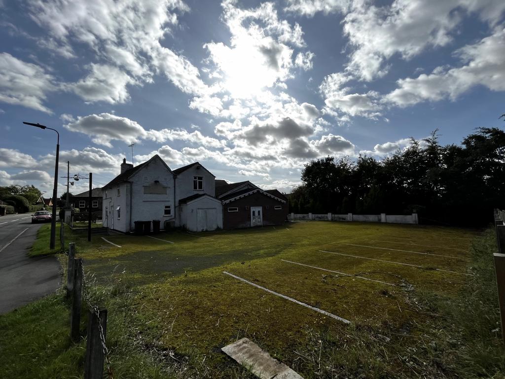 Land For Sale, with Full Planning Permission