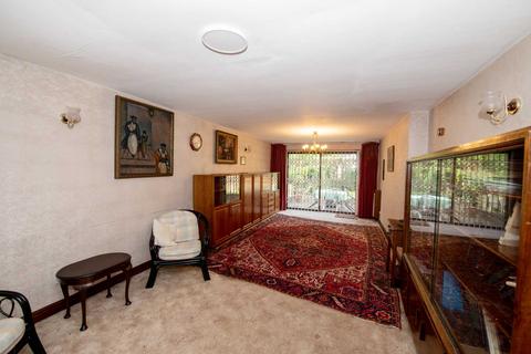 4 bedroom detached house for sale, Cavendish Road, Salford