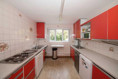 43 Cavendish Road, Salford, M7 4WP