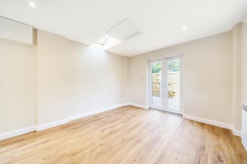 1 bedroom apartment to rent, Cherry Close,  Newbury,  RG14