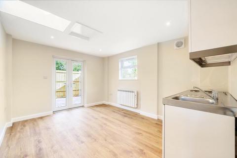 1 bedroom apartment to rent, Cherry Close,  Newbury,  RG14