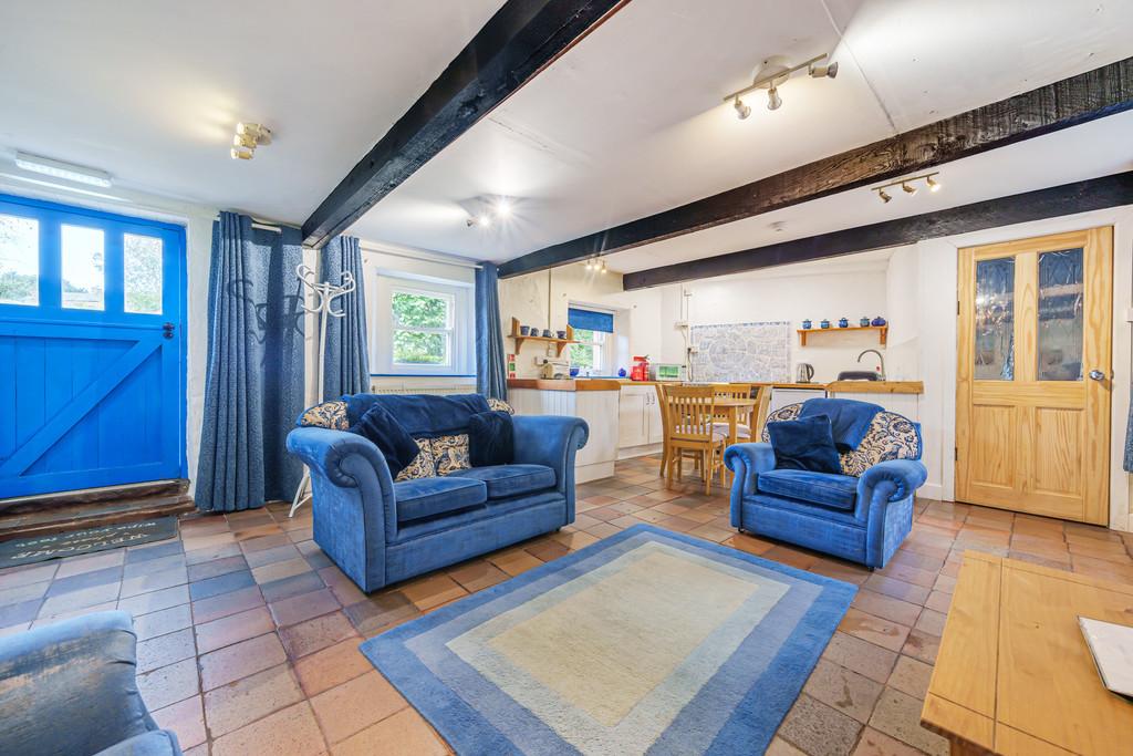 The Old Tearoom Living Room / Kitchen