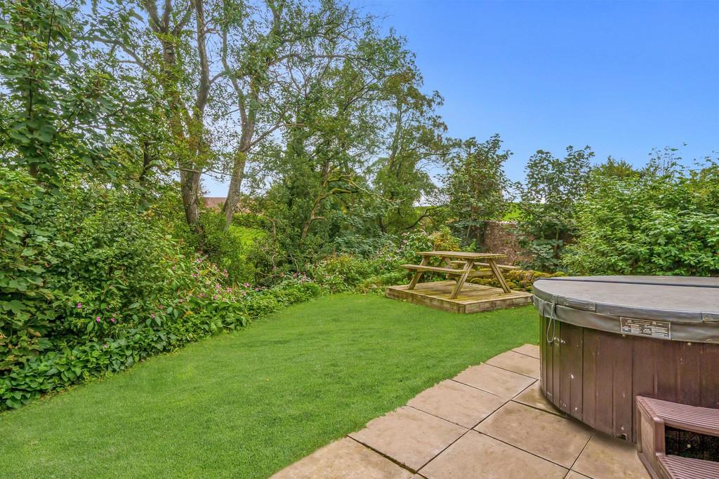 Heron Cottage Garden