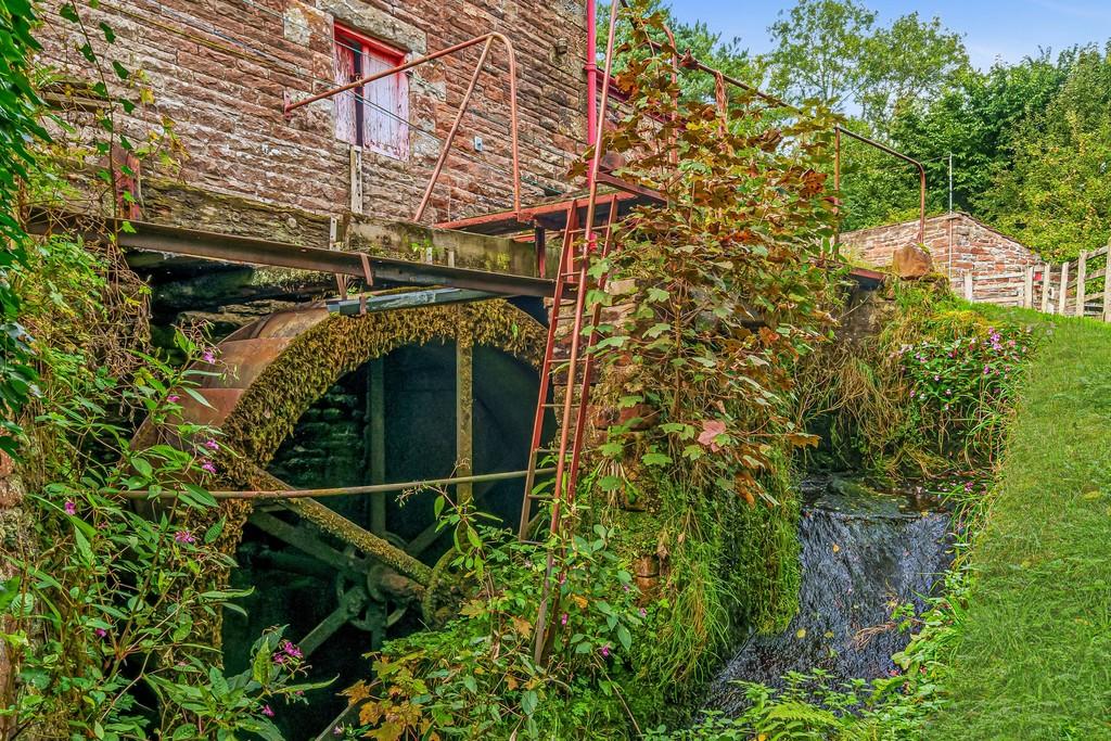 External Water Wheel