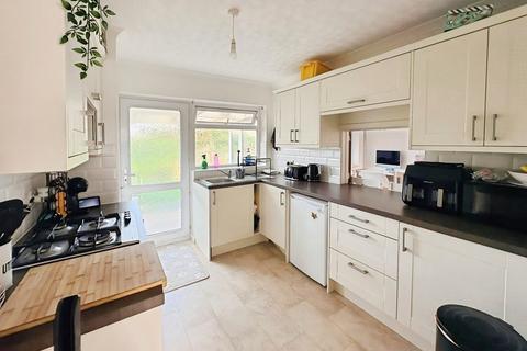 3 bedroom detached bungalow to rent, Brockley Acres, Eastcombe, Stroud