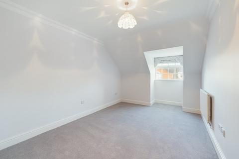 2 bedroom apartment to rent, Potters Place, Horsham