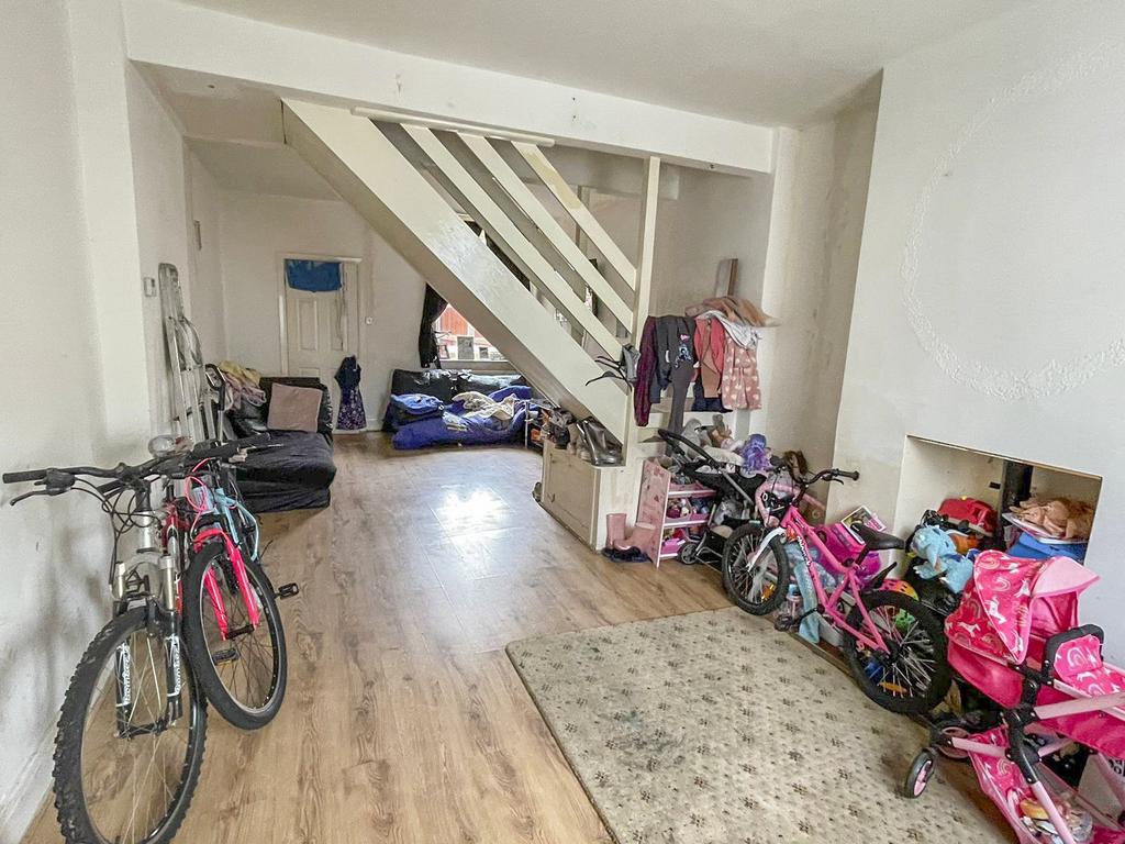 Willingham Street, Grimsby, N E... 2 bed terraced house for sale £55,000