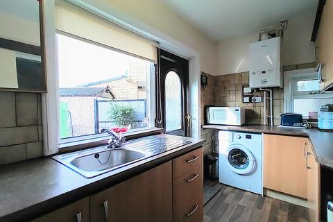 9 Rosetta Drive, Bradford, BD8 9SA