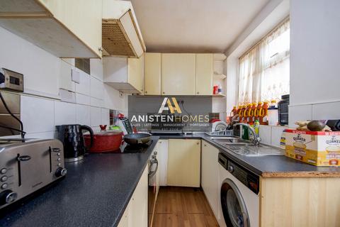 3 bedroom semi-detached house for sale, Woodward Road Dagenham Essex