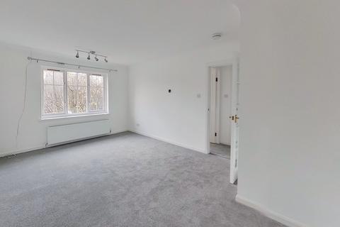 2 bedroom flat to rent, Connaught Place, Edinburgh, EH6