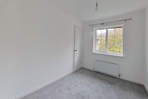 2 bedroom flat to rent, Connaught Place, Edinburgh, EH6