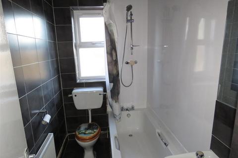 3 bedroom house to rent, Shoreham Street, Sheffield, South Yorkshire, UK, S2
