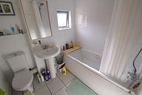 Flat 30, Charlesmere Gardens Thames Reach, Thamesmead, London, SE28 0NG
