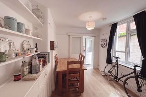 4 bedroom terraced house for sale, Park Road, Mount Pleasant, Exeter