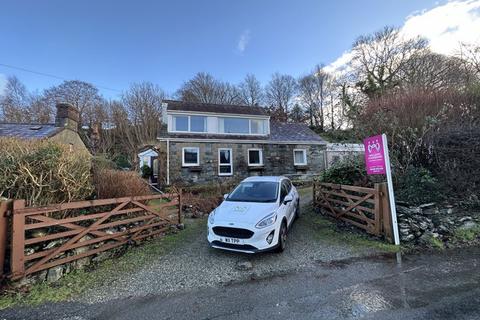 3 bedroom detached house for sale - Tregarth, Gwynedd
