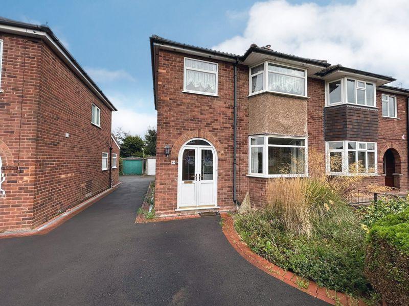 Coniston Road, Streetly, Sutton... 3 bed semidetached house £290,000