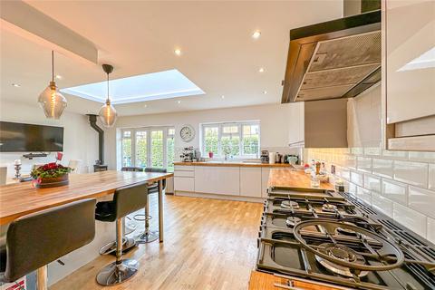 17 Hazelmere Road, St Albans, AL4 9RU