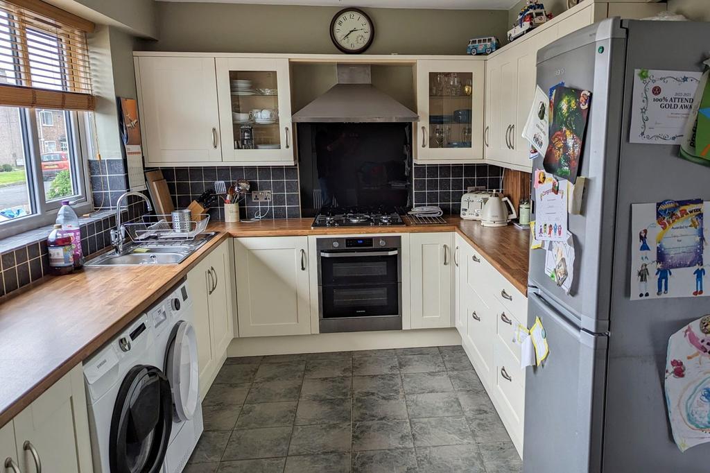 Pinewood Square, St. Athan, CF62 2 bed property for sale £159,950