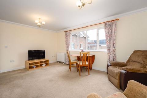 1 bedroom retirement property for sale, Manor Place, Bridge Street, Walton-On-Thames.