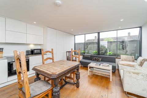 3 bedroom apartment for sale, Brecknock Road, Tufnell Park, London, N7