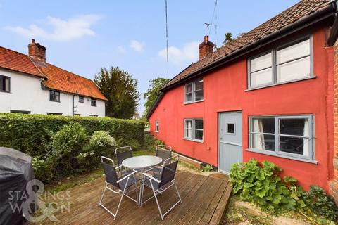 2 bedroom cottage for sale - The Street, Dickleburgh, Diss