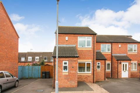 2 bedroom semi-detached house to rent, Oulton Close, Arnold, Nottingham, NG5 6SW