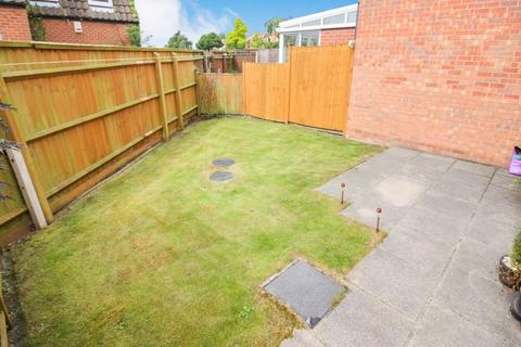 2 bedroom semi-detached house to rent, Oulton Close, Arnold, Nottingham, NG5 6SW