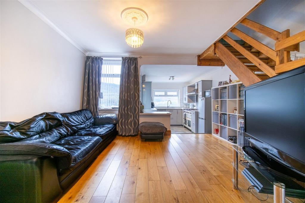 Evelyn Street, Abertillery, NP13 1EL 2 bed terraced house for sale £120,000