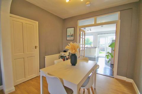 61 Hill Rise, Greenford, UB6 8PE