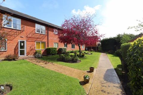 1 bedroom apartment for sale, Hucclecote Lodge, Hucclecote Road, Gloucester, GL3 3SH