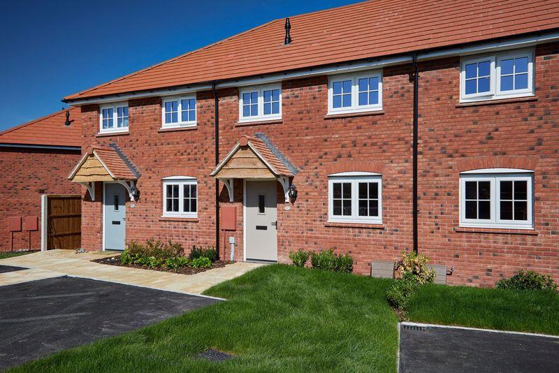 Great Oldbury Drive, Stonehouse 2 bed property £102,000