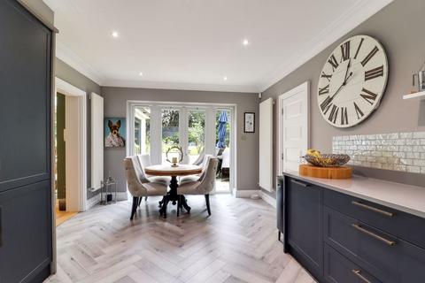 Fistral School Road, Windlesham, GU20 6PD