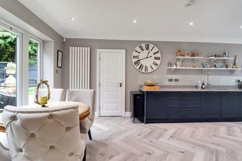 Fistral School Road, Windlesham, GU20 6PD