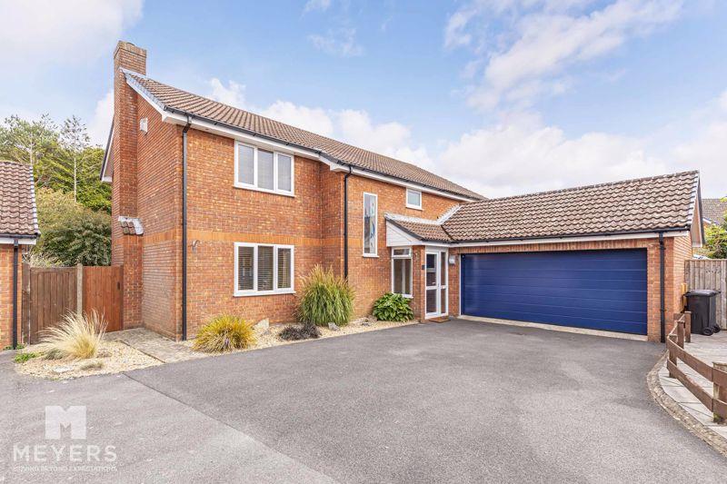 Springbank Road, Littledown, Bournemouth, BH7 5 bed detached house for