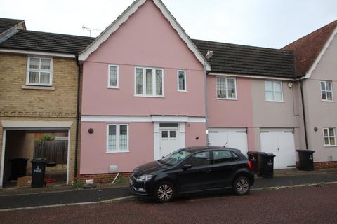 3 bedroom terraced house to rent - Mascot Square, Colchester