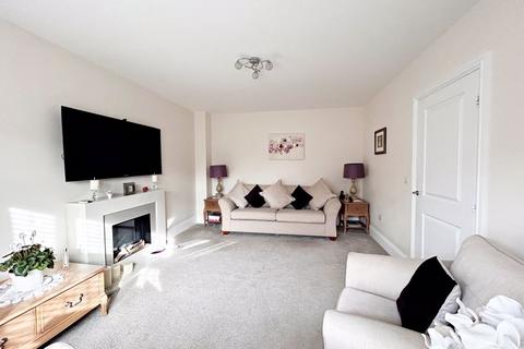 4 Choules Close, Pershore, WR10 2FB