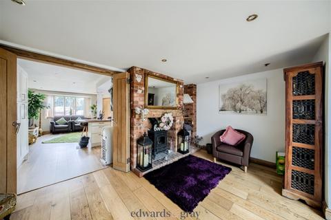 5 Chattle Hill, Coleshill, Birmingham, B46 1LB