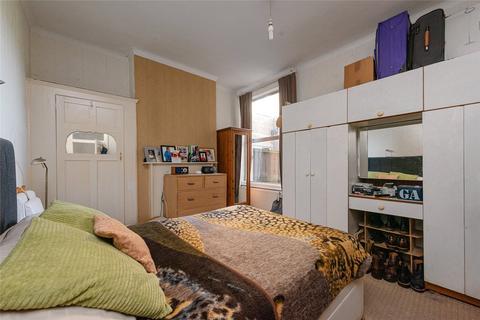153 Holland Road, London, NW10 5AX