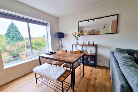 2 bedroom flat for sale, Ryelands Road, Leominster, HR6 8GG