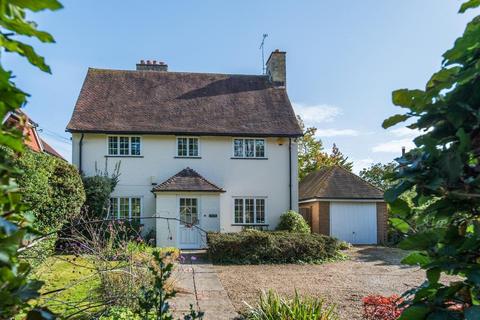 4 bedroom detached house for sale, Smallhythe Road, Tenterden, Kent, TN30 7LU