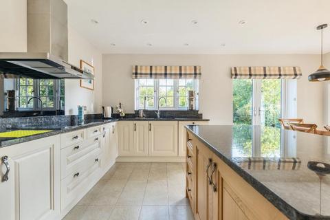 4 bedroom detached house for sale, Smallhythe Road, Tenterden, Kent, TN30 7LU