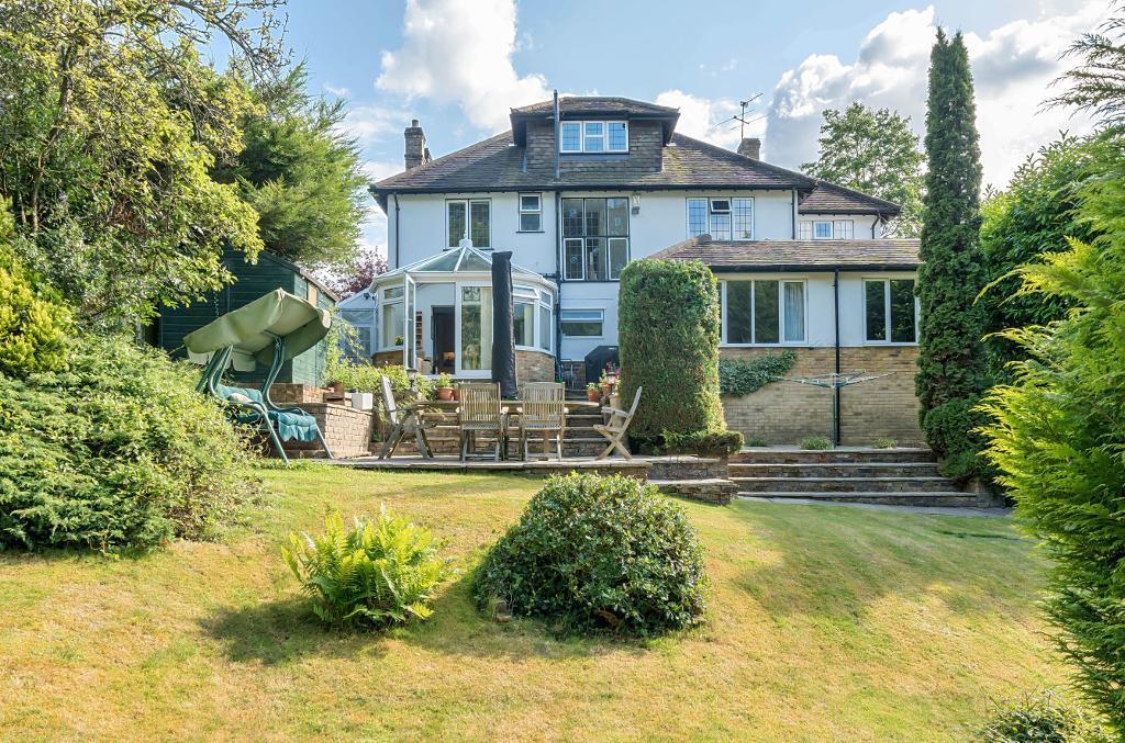 Glebe Hyrst, Sanderstead, South Croydon, Surrey, CR2 9JE 5 bed detached
