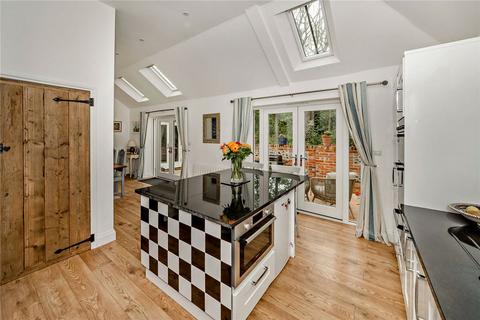 3 bedroom terraced house for sale, Lambourn Road, Boxford, Newbury, Berkshire, RG20