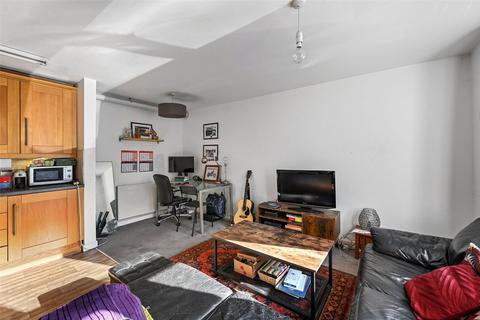 2 bedroom maisonette for sale, Victoria Park Village, Hackney E9