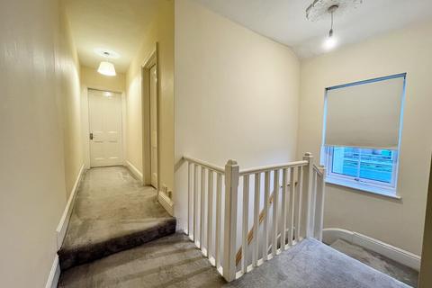 3 bedroom end of terrace house to rent, Goldlay Road, Chelmsford CM2